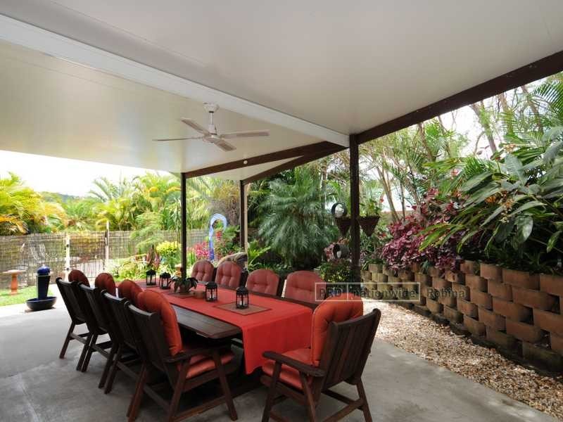13 Quince Place, Bonogin QLD 4213