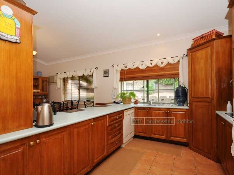 13 Quince Place, Bonogin QLD 4213