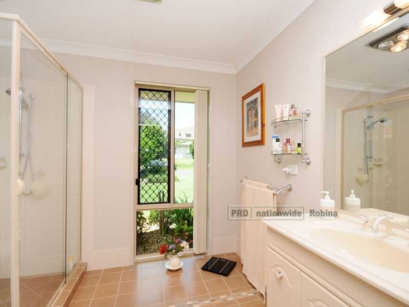 30 Kerrigan Court, Mudgeeraba QLD 4213