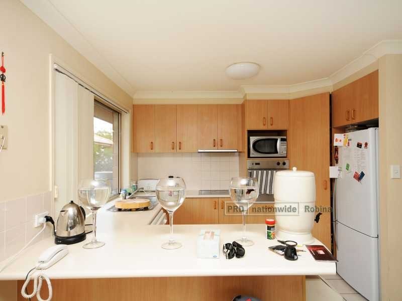 11 Tracey Crescent, Varsity Lakes QLD 4227