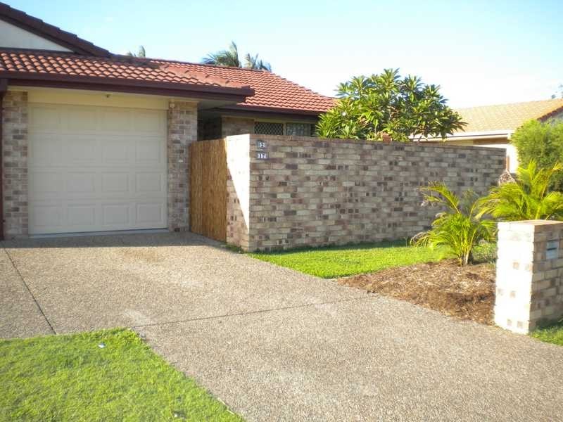 Unit 2/17 Balmain Street, Varsity Lakes QLD 4227