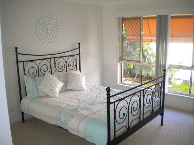 Unit 2/17 Balmain Street, Varsity Lakes QLD 4227