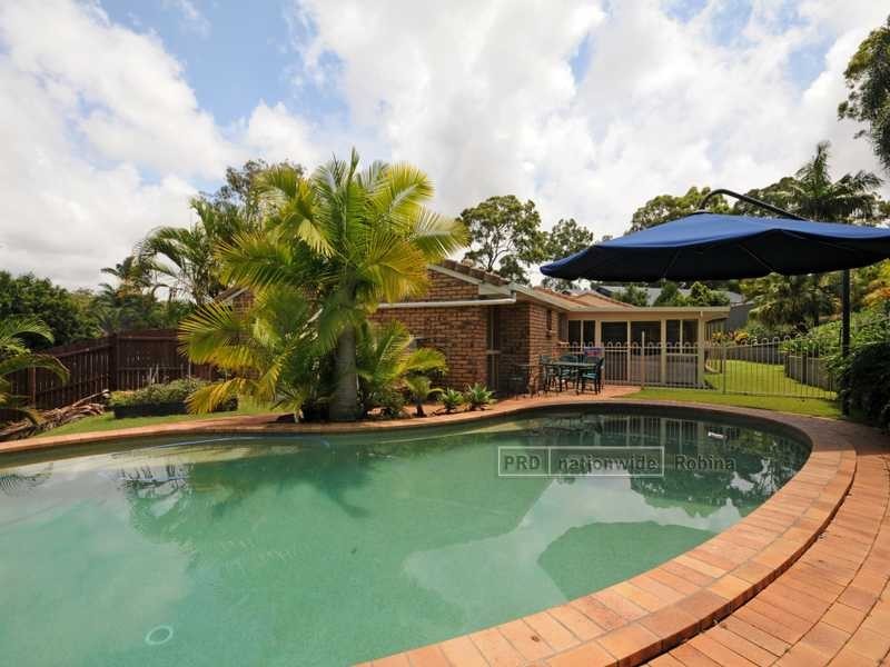 10 Chatswood Court, Robina QLD 4226