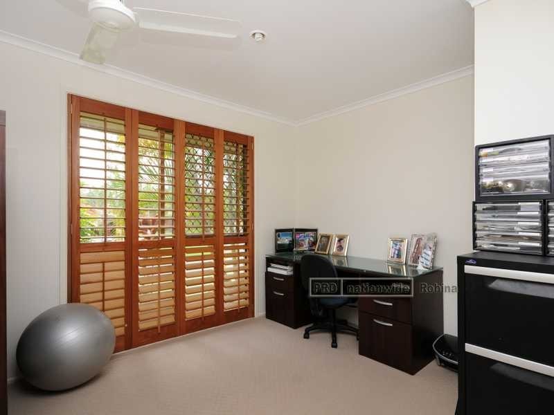 10 Chatswood Court, Robina QLD 4226