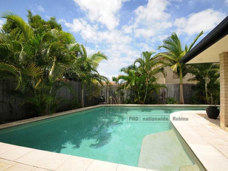 36 Lancewood Circuit, Robina QLD 4226