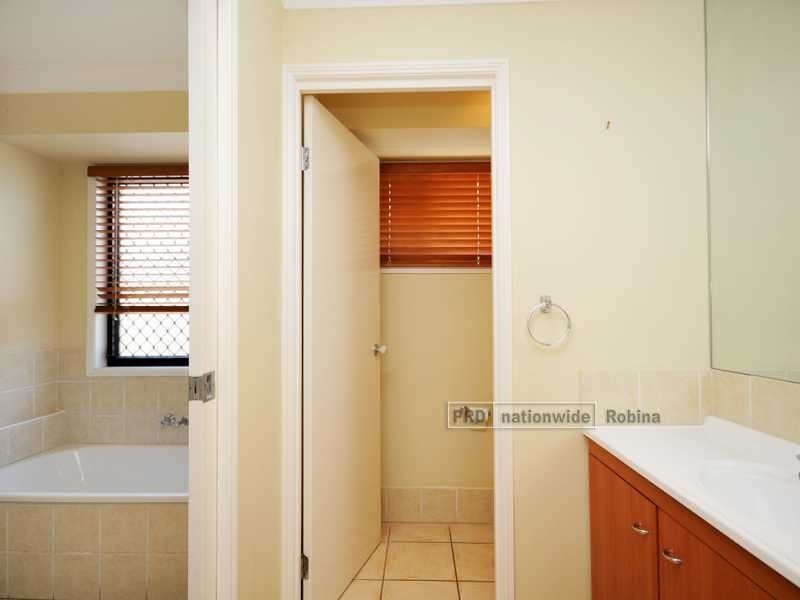 9 Protea Court, Robina QLD 4226