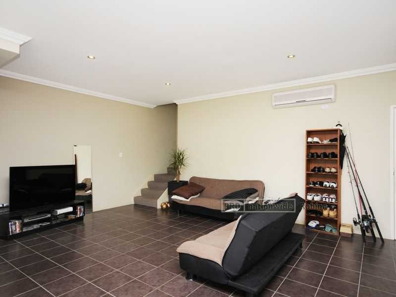 Unit 1/6 Comore Drive, Varsity Lakes QLD 4227