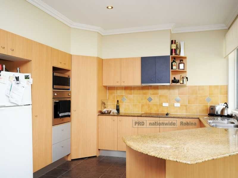 Unit 1/6 Comore Drive, Varsity Lakes QLD 4227