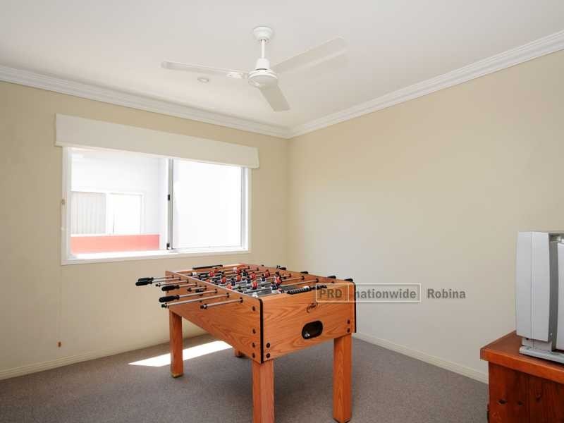 Unit 1/6 Comore Drive, Varsity Lakes QLD 4227