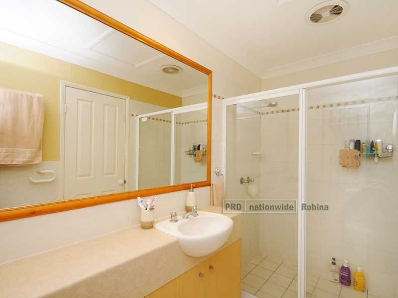 Unit 30/18 Bourton Rd, Merrimac QLD 4226