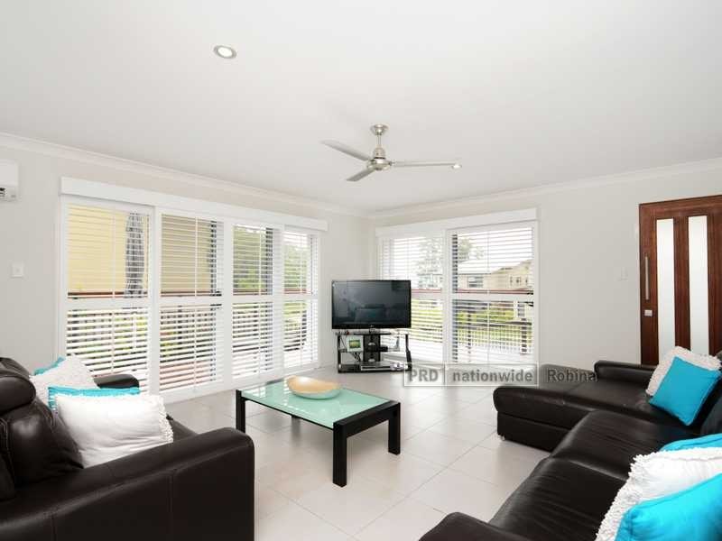 3 Leiden Street, Reedy Creek QLD 4227