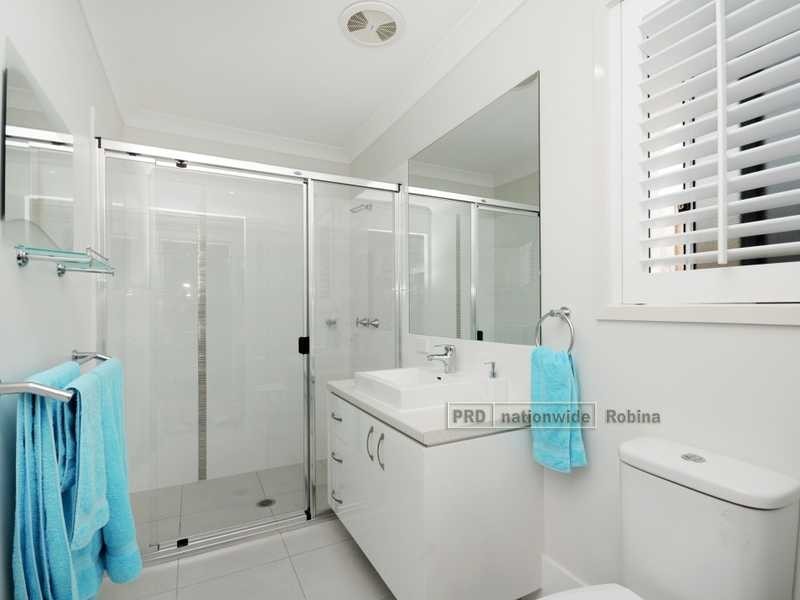 3 Leiden Street, Reedy Creek QLD 4227
