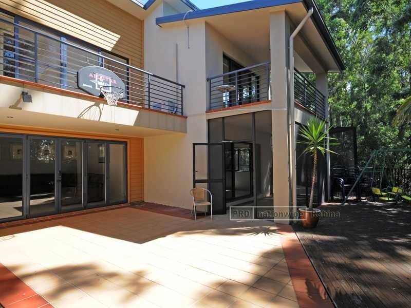 2 The Links, Robina QLD 4226