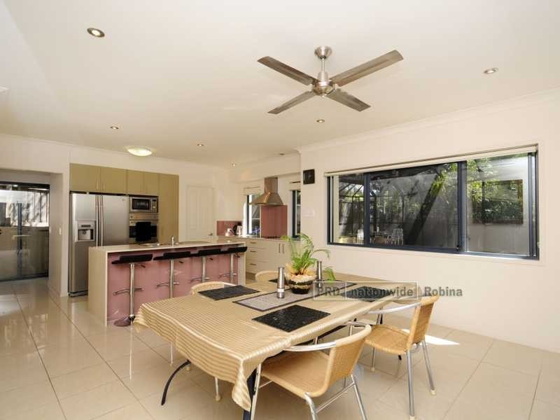 2 The Links, Robina QLD 4226