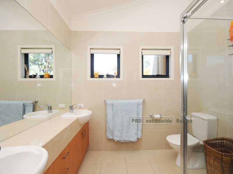 2 The Links, Robina QLD 4226