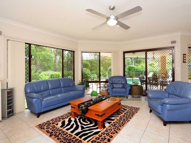 11 Straite Drive, Robina QLD 4226