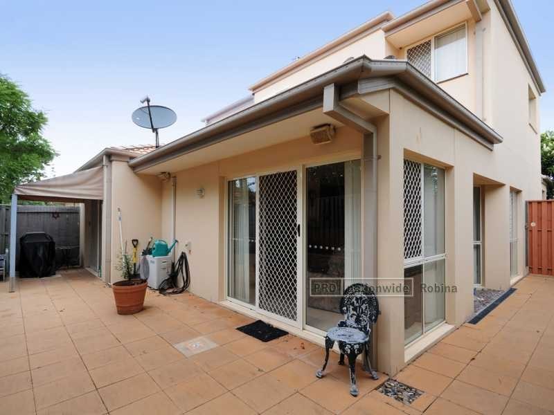 Unit 7/3 Camphorwood Court, Robina QLD 4226