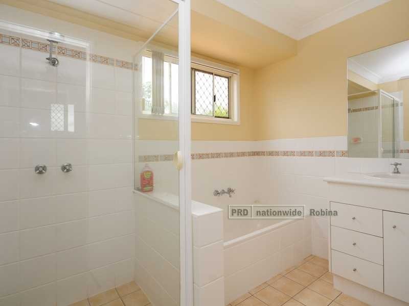 Unit 7/3 Camphorwood Court, Robina QLD 4226