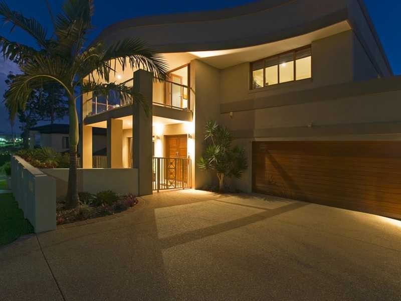 4 Majorca Crescent, Varsity Lakes QLD 4227