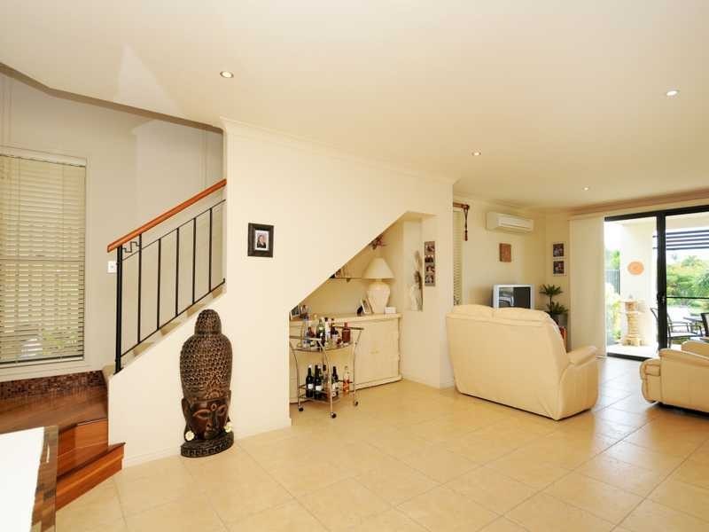 Unit 1033/1 The Cove Crescent, Carrara QLD 4211