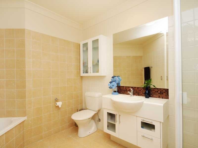 Unit 1033/1 The Cove Crescent, Carrara QLD 4211