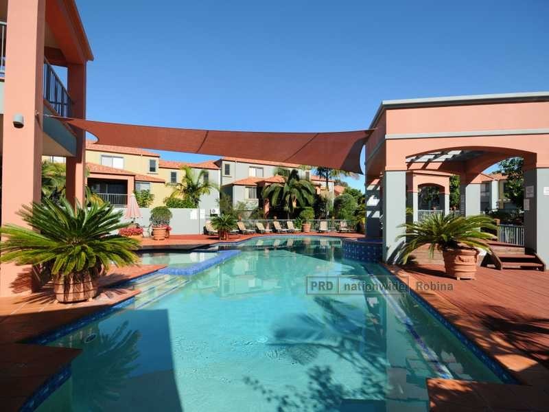 Unit 49/20 Fairway Drive, Clear Island Waters QLD 4226