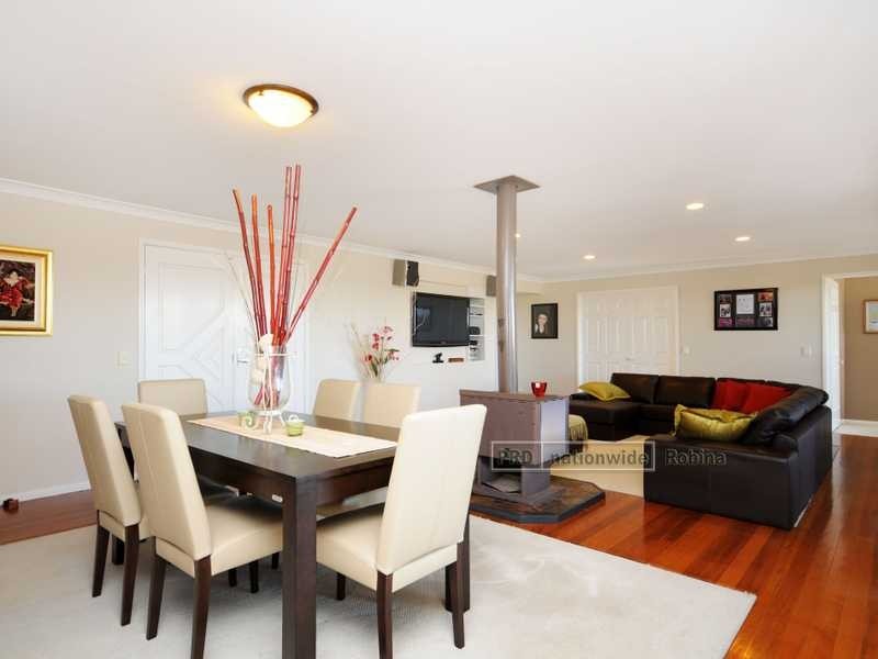 8 Macallan Street, Merrimac QLD 4226