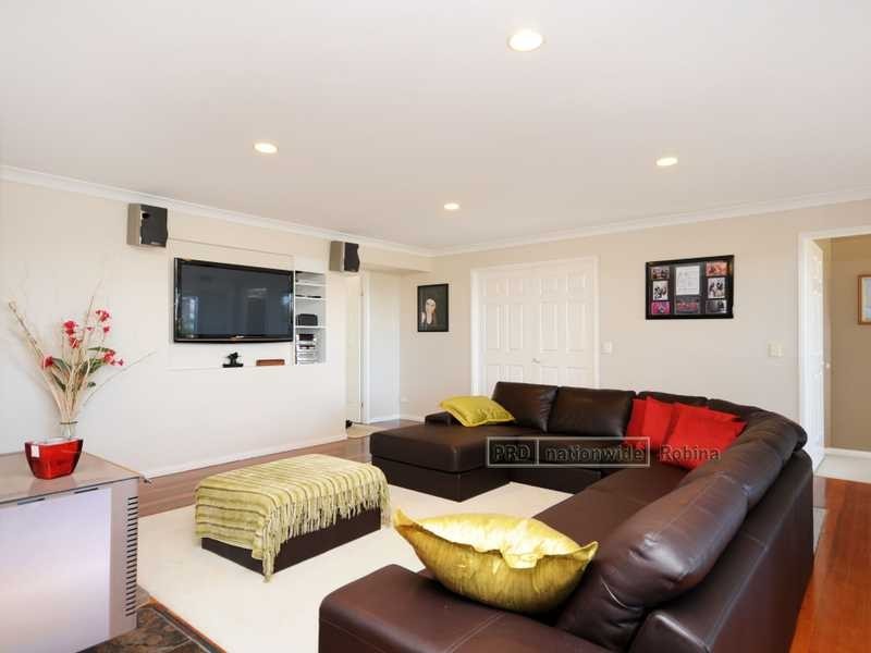 8 Macallan Street, Merrimac QLD 4226