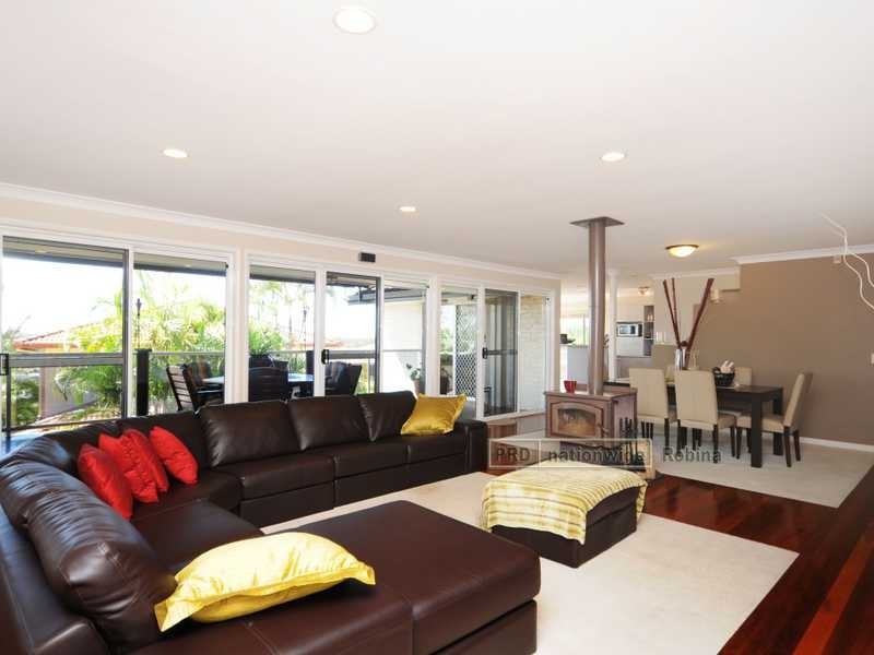 8 Macallan Street, Merrimac QLD 4226