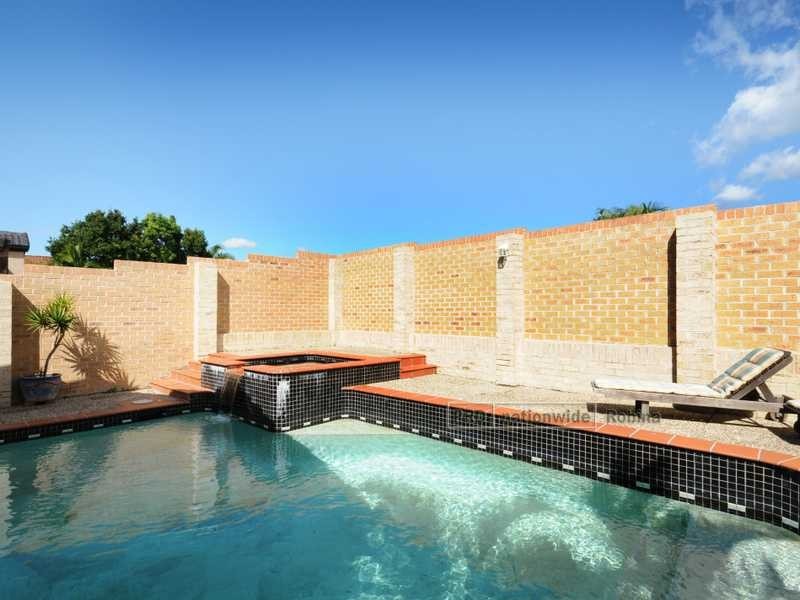 8 Macallan Street, Merrimac QLD 4226