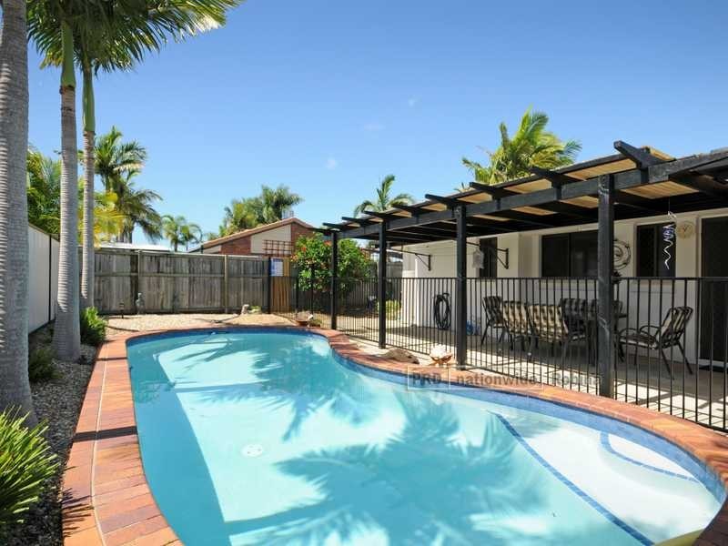 100 Newport Drive, Robina QLD 4226