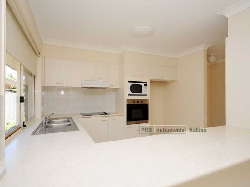 7 Vancouver Drive, Robina QLD 4226