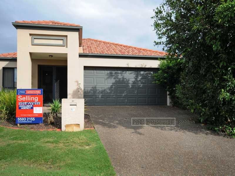 21 Nardoo Street, Robina QLD 4226