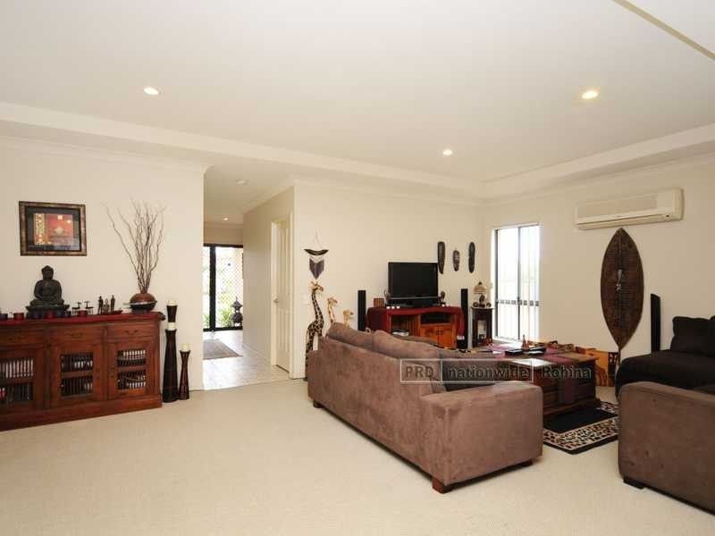 21 Nardoo Street, Robina QLD 4226