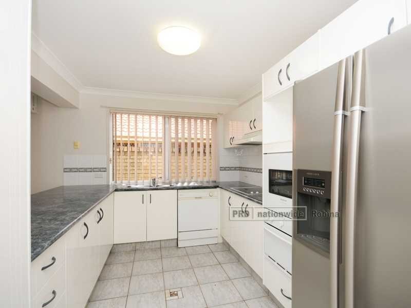 1 Hillsborough Close, Robina QLD 4226