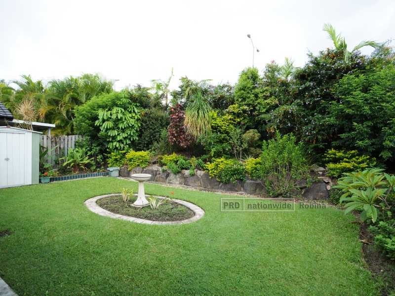 1 Hillsborough Close, Robina QLD 4226