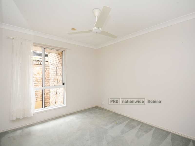 1 Hillsborough Close, Robina QLD 4226