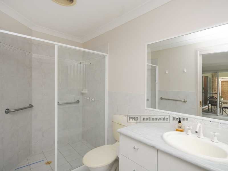 1 Hillsborough Close, Robina QLD 4226