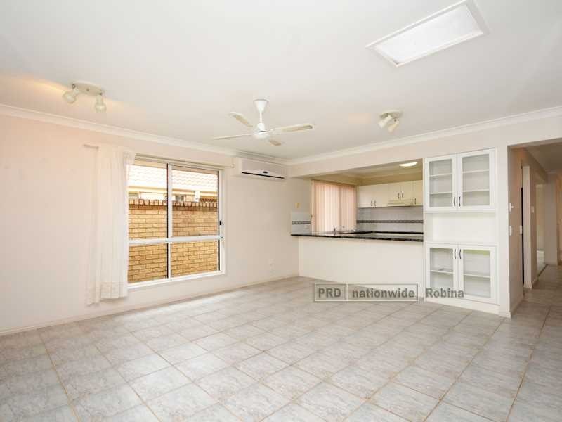 1 Hillsborough Close, Robina QLD 4226