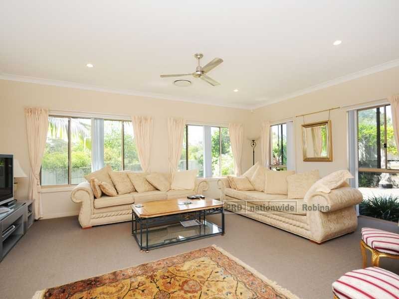 16 Cordyline Drive, Reedy Creek QLD 4227