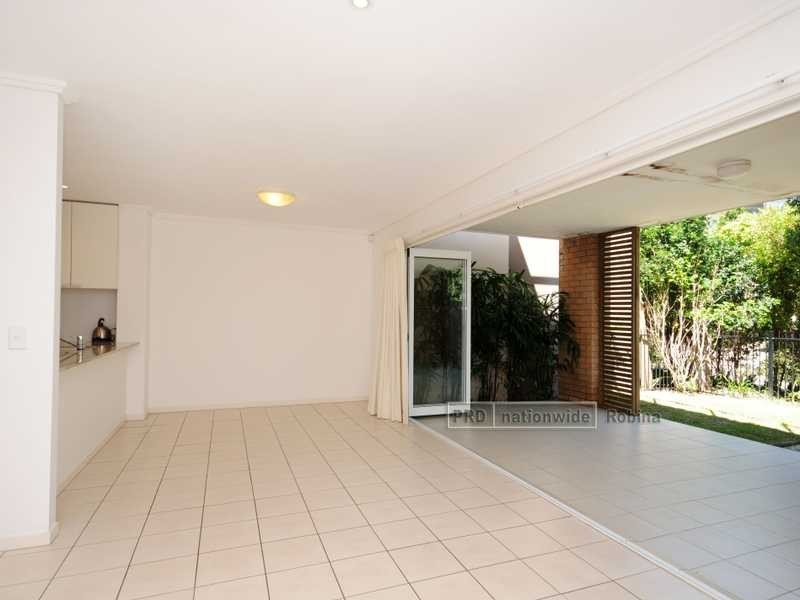 39 Riverwalk Avenue, Robina QLD 4226