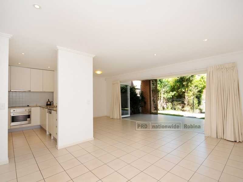 39 Riverwalk Avenue, Robina QLD 4226