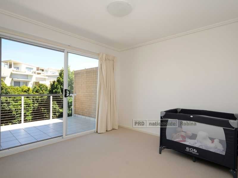 39 Riverwalk Avenue, Robina QLD 4226