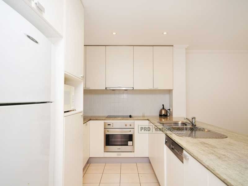 39 Riverwalk Avenue, Robina QLD 4226