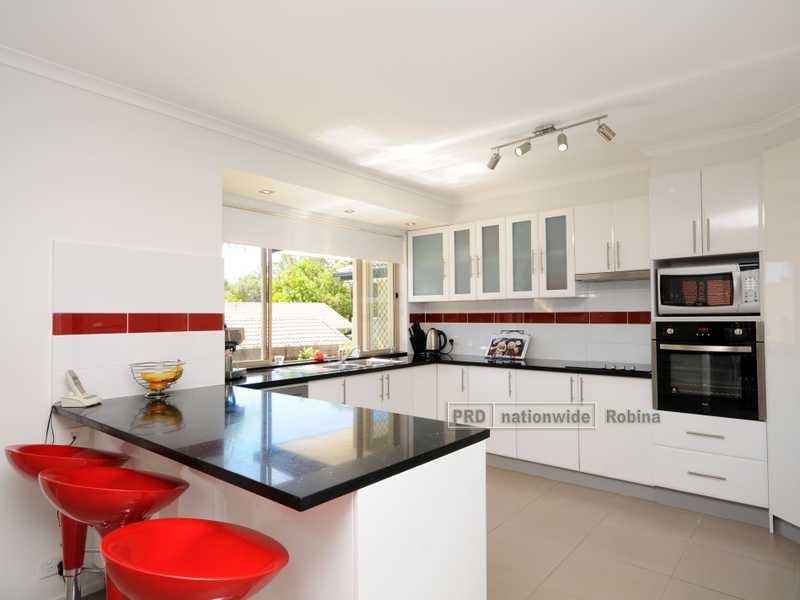 22 Huntingdale Crescent, Robina QLD 4226