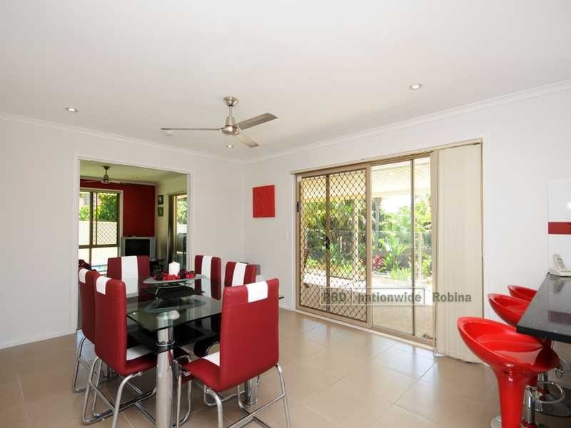 22 Huntingdale Crescent, Robina QLD 4226