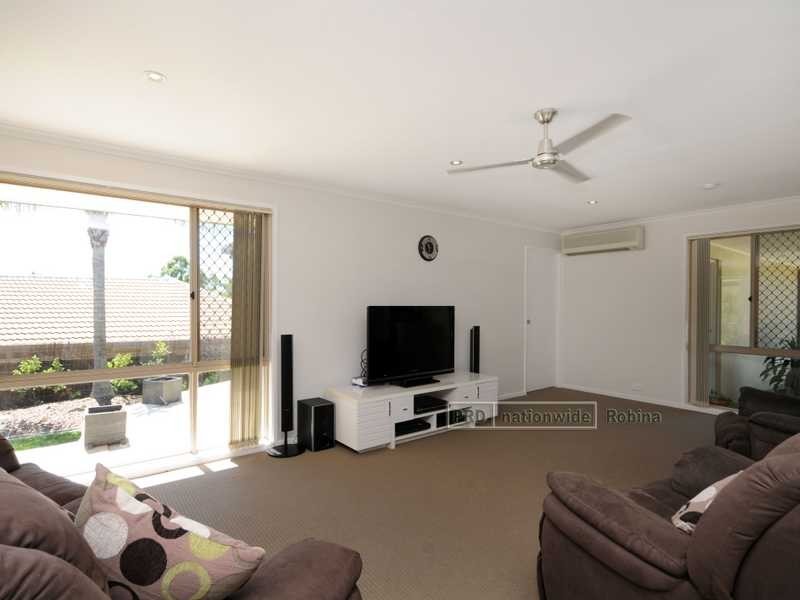 22 Huntingdale Crescent, Robina QLD 4226