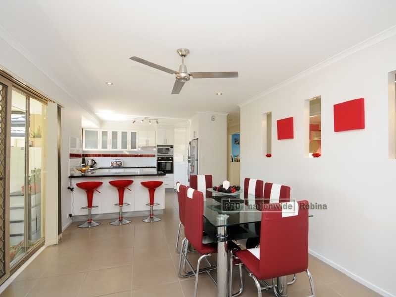 22 Huntingdale Crescent, Robina QLD 4226
