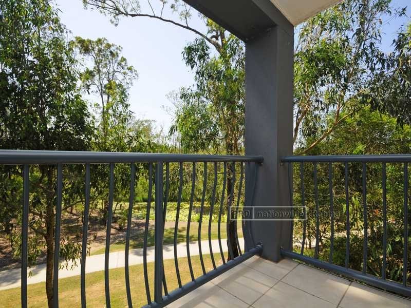 Unit 2/8 Kodiak Drive, Varsity Lakes QLD 4227