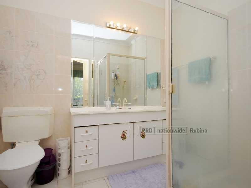 32 Macallan Street, Merrimac QLD 4226